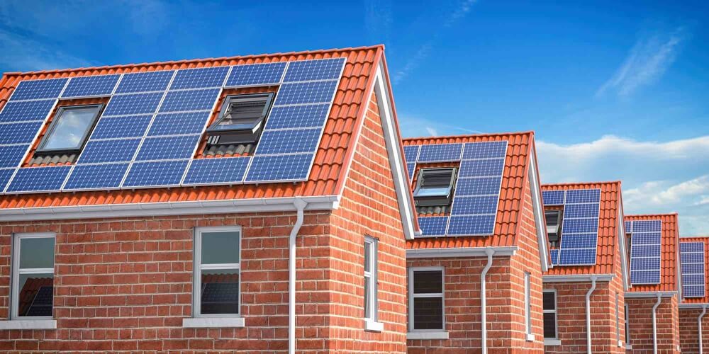 zonnepanelen groepsaankoop op dak van huis